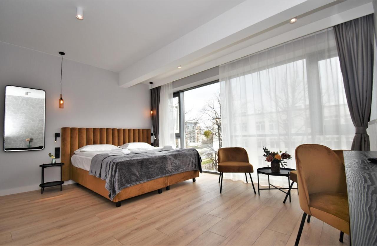Patio Riverfront Aparthotel Гданьск Экстерьер фото